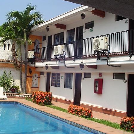 Hotel & Suites Coral Puerto Vallarta Bagian luar foto