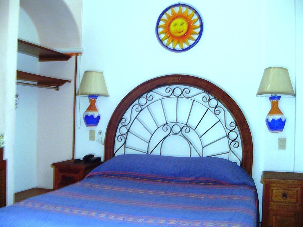 Hotel & Suites Coral Puerto Vallarta Ruang foto