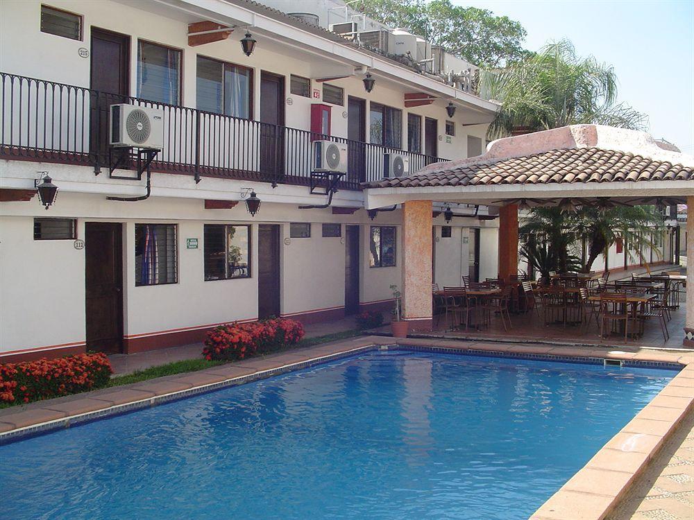 Hotel & Suites Coral Puerto Vallarta Bagian luar foto